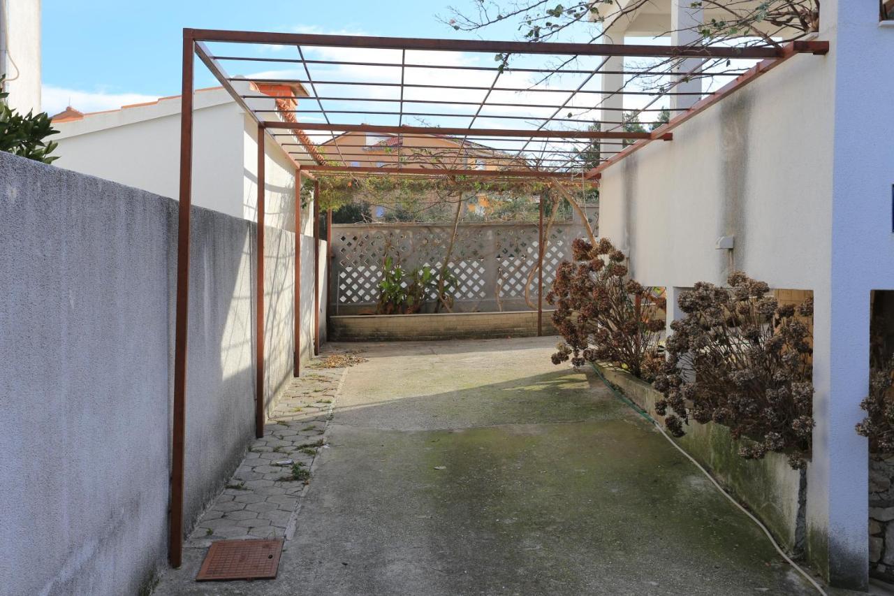 Apartments By The Sea Slatine, Ciovo - 16345 Exterior photo
